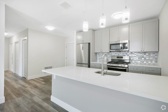 Building Photo - 39 Cornelison