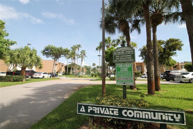 Foto del edificio - 8267 SW 128th St