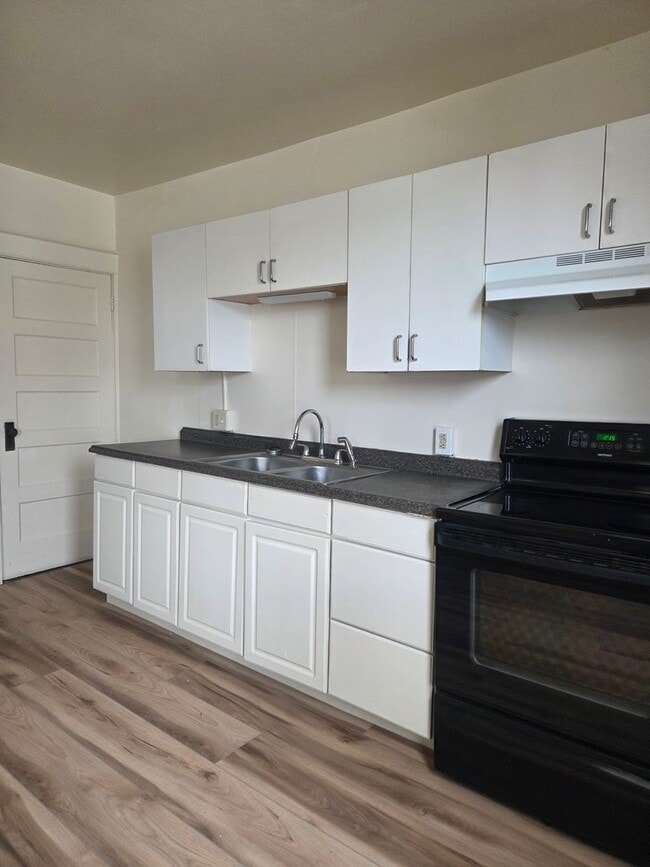 Building Photo - 320 Atlantic Ave