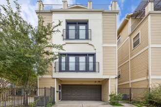 Building Photo - 1206 Cushing St