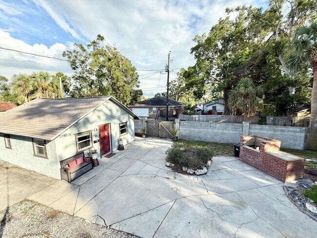 Foto del edificio - 1740 19th Ave S