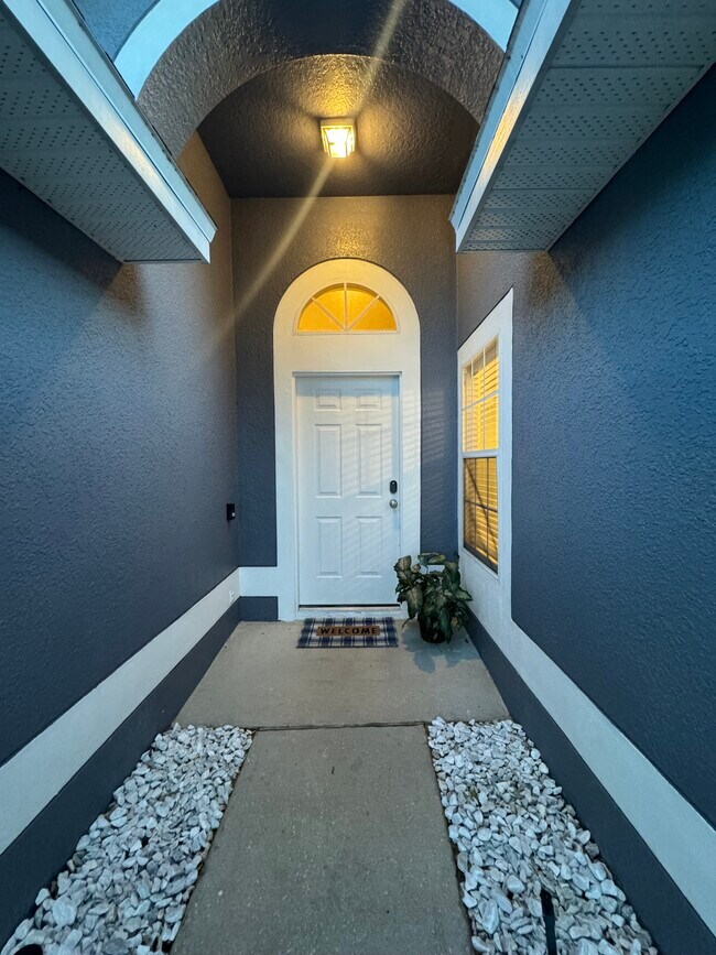 Foto del edificio - 322 Halstead Dr