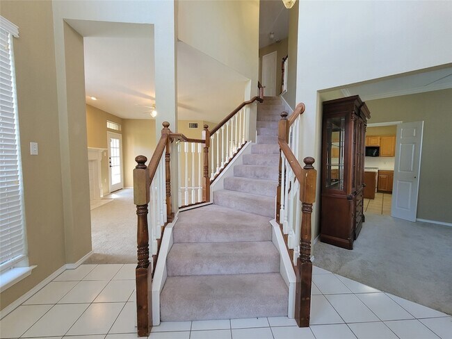 Foto del edificio - 7020 Goldenrod Dr