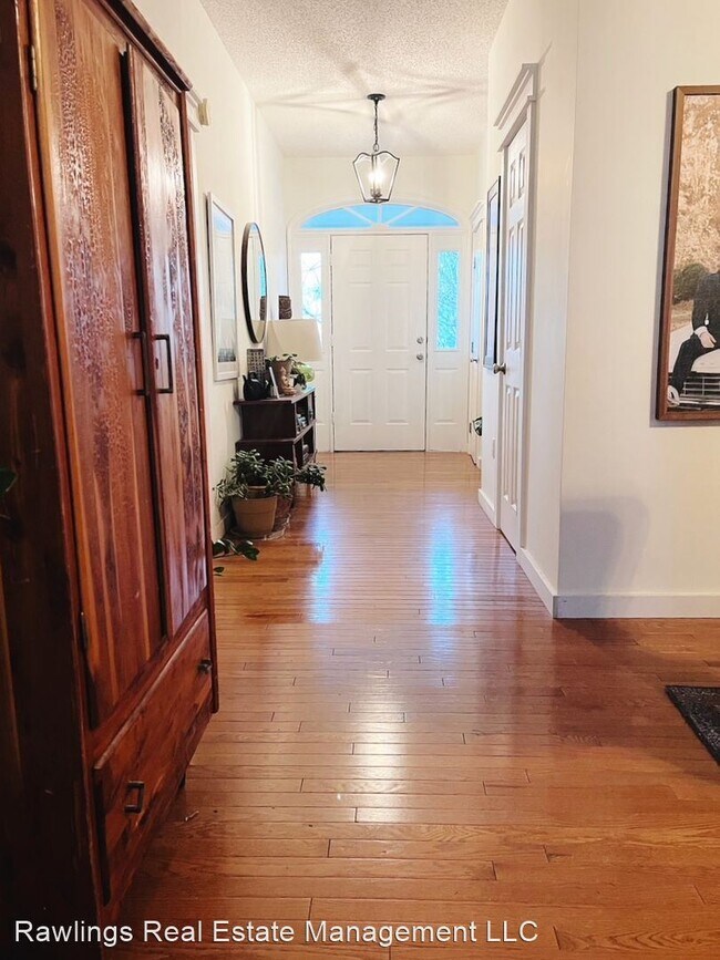 Foto del edificio - 3 br, 3 bath House - 15 Moriah Lane