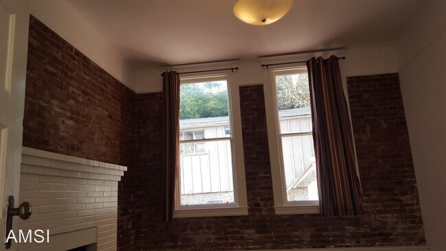 Foto del edificio - 3 br, 1 bath House - 1564 Noe St