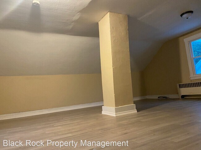 Building Photo - 2 br, 1 bath House - 340 W Catawissa Street