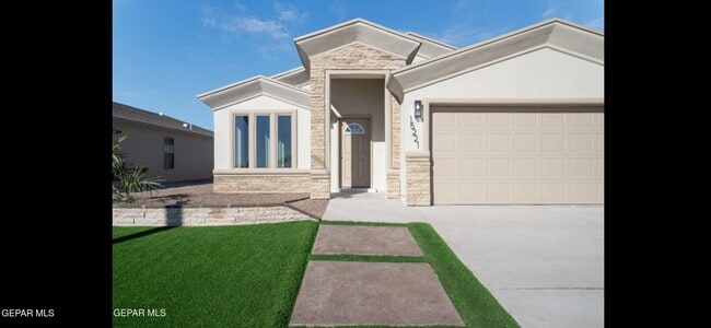 Foto del edificio - 15221 Gauge Ct