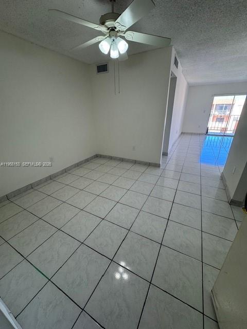 Foto del edificio - 6130 W 19th Ave