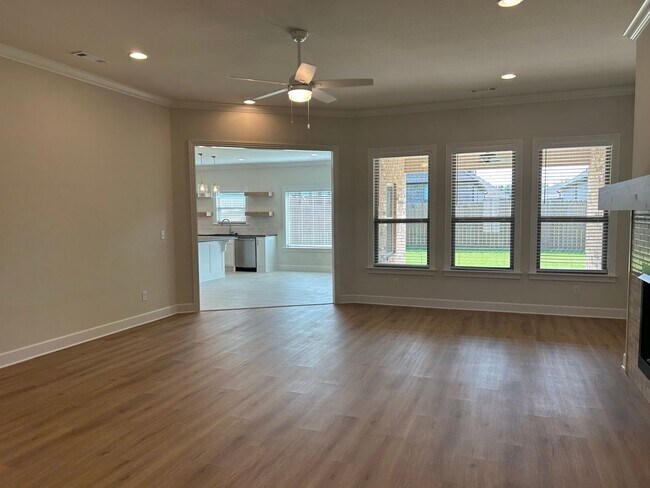 Building Photo - Beautiful Bentonville Home! 4 Bedrooms, 2 Bathrooms!!
