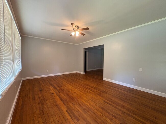 Foto del edificio - 3604 Pelzer Ave