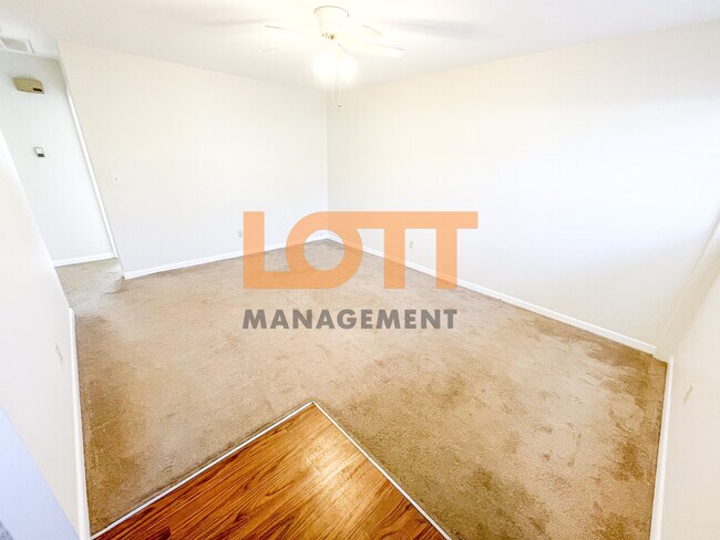 Foto del edificio - 2404 E Lee Rd