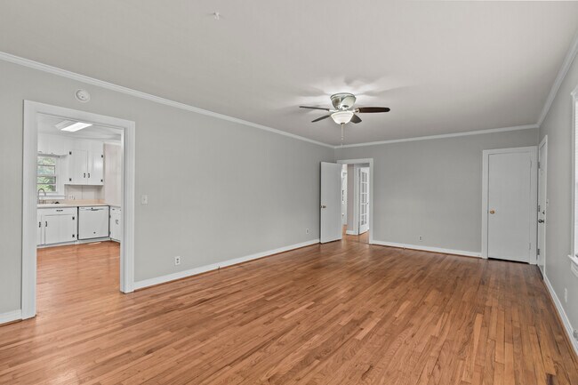 Building Photo - 110 Byrd St