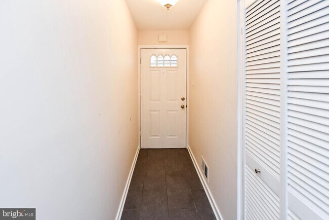 Foto del edificio - 49 Hawthorne Ct NE