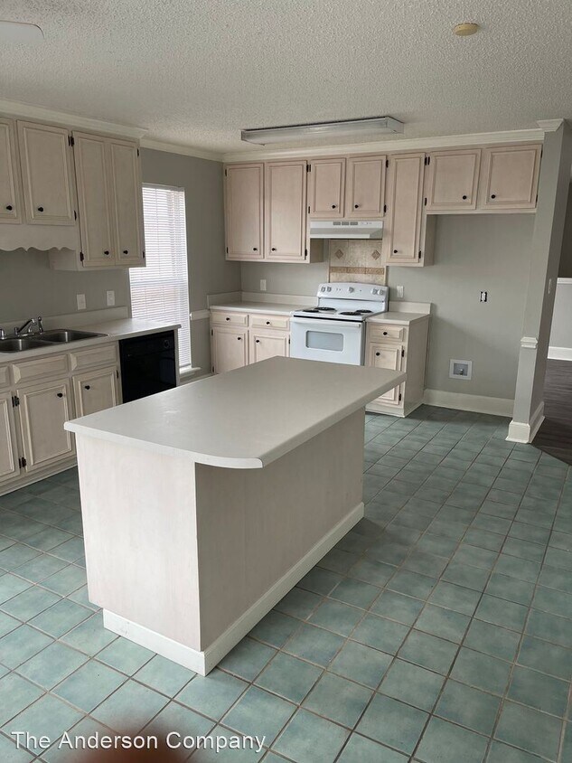 Foto del edificio - 3 br, 2 bath House - 182 Mayfield Dr.