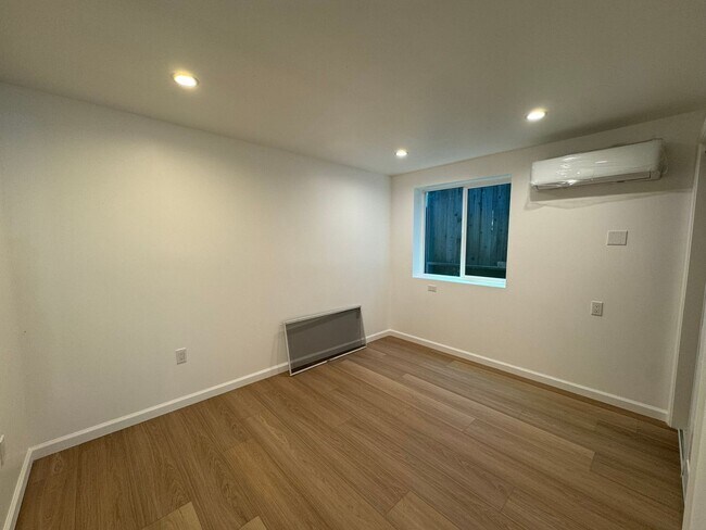 Foto del edificio - 14 Ocean Grove Ave