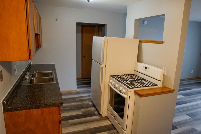 5340 Hanson Ct N, Crystal, MN 55429 Condo for Rent in Crystal, MN