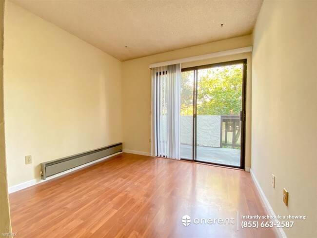 Building Photo - 3 br, 2.5 bath Condo - 7227 Via Vico -
