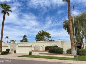 Building Photo - 8502 E San Bernardo Dr