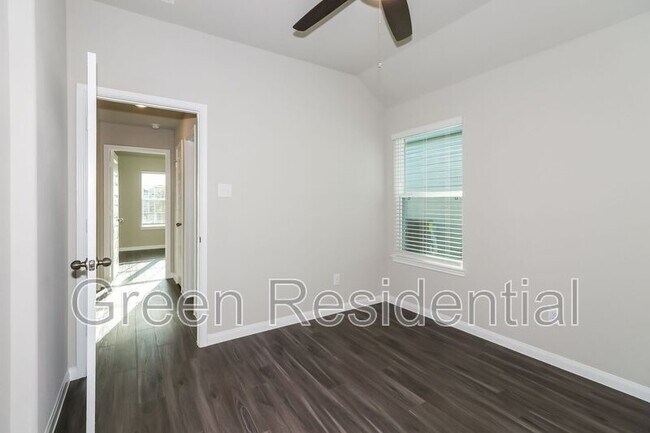 Building Photo - 5107 Hector Gustavo Dr