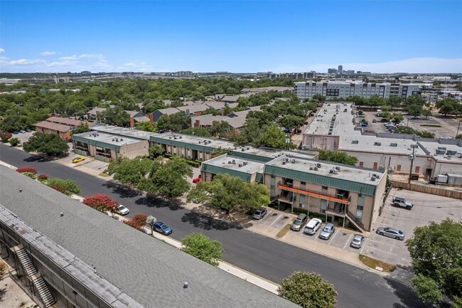 Foto del edificio - 2600 Penny Ln