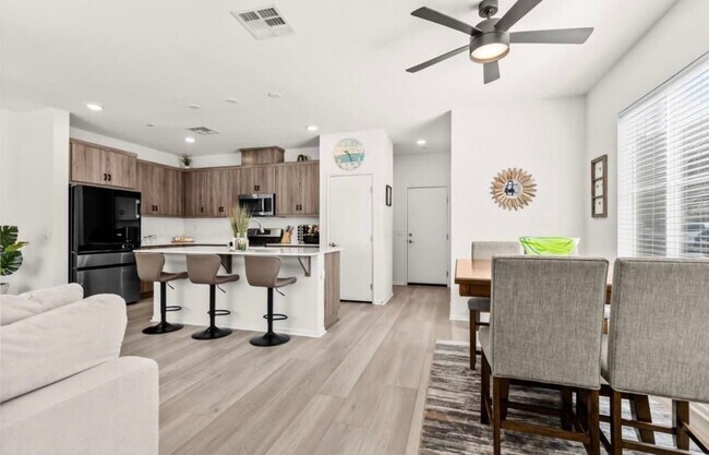 Building Photo - 359 Sweet Pl