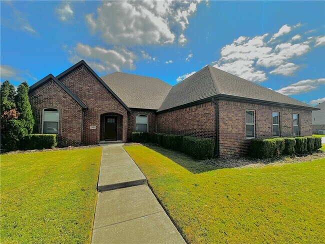 Building Photo - 584 N Mulligan Dr
