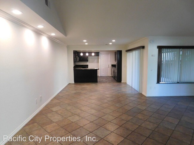 Building Photo - 3546-3600 W Park Balboa Ave
