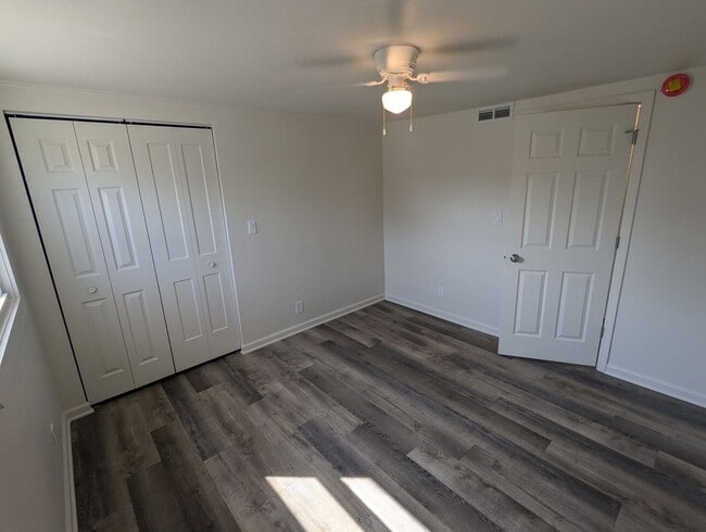 Building Photo - Dover Oaks LLC