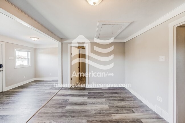 Foto del edificio - 130 Penneman Ave