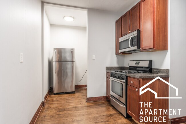 Building Photo - 3602 W Grace St