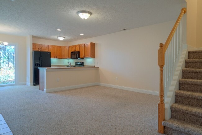 Building Photo - Available for the 2026-2027 lease term.