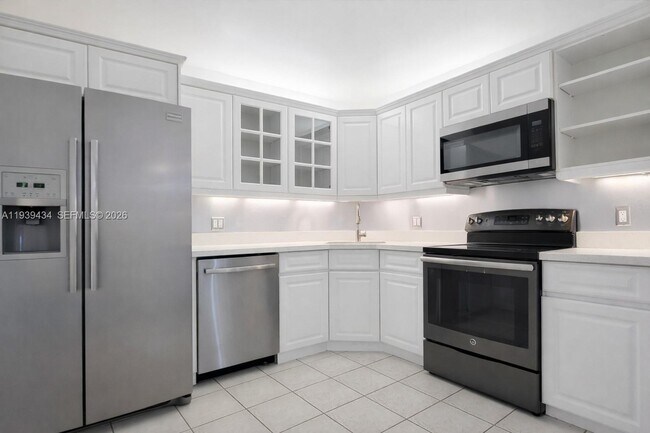 Foto del edificio - 2201 S Ocean Dr