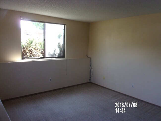 Foto del edificio - Littleton Ranch Style Townhome - 2 Bedroom...