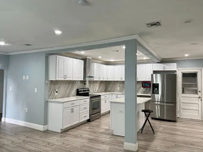 Foto del edificio - 2337 37th St S