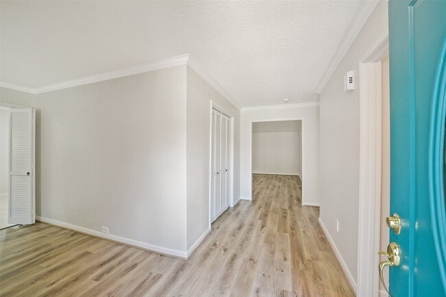 Building Photo - 12423 Olympia Dr