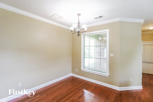Building Photo - 7409 Brentridge Dr
