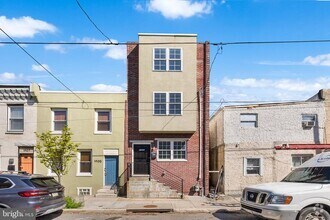 Building Photo - 1903 Titan St