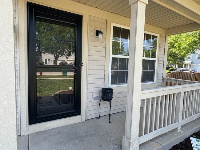 Building Photo - 1729 Ramsey Dr