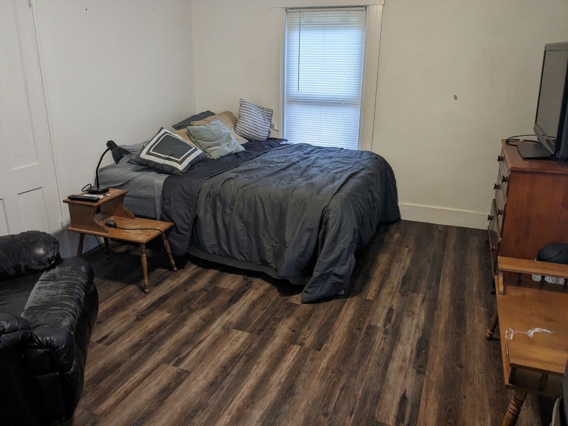 23 River St Unit Apt1, Jaffrey, NH 03452 Apartments in Jaffrey, NH