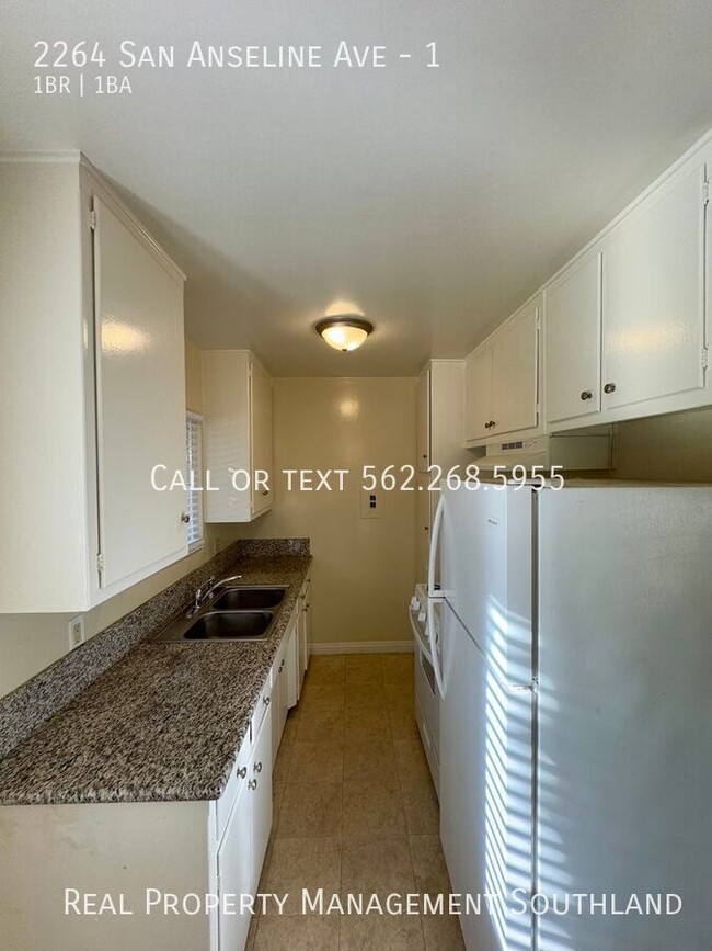 Foto del edificio - 2264 San Anseline Ave
