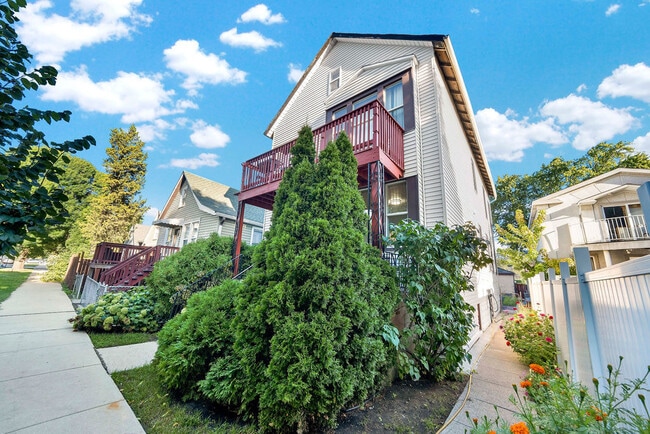 Building Photo - 3810 W 46th St
