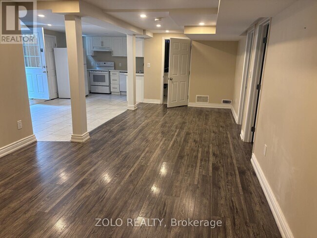 Building Photo - 50 Dundalk Crescent