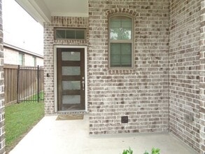 Building Photo - 27029 Sofia Forest Dr