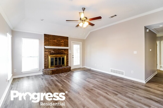 Building Photo - 7017 Juanita Cir S