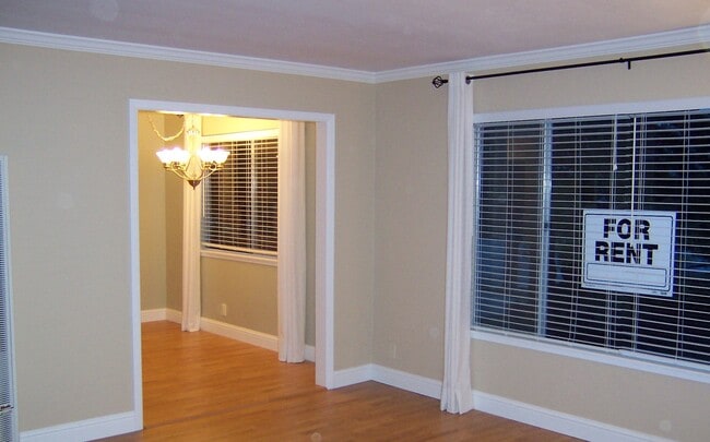 living room to kitchen - 1111 Seabright Ave