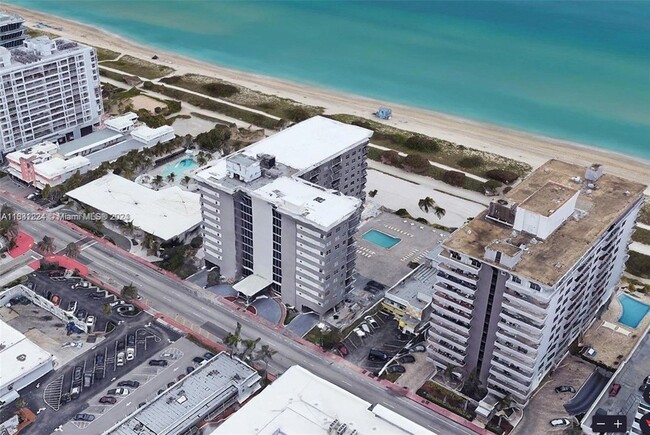 Foto del edificio - 9273 Collins Ave