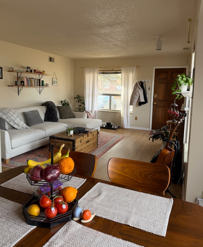 Building Photo - 1708 S Lee St