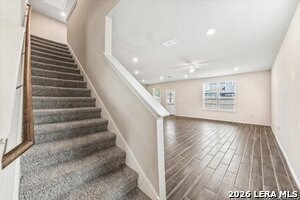 Foto del edificio - 2521 Ayers Dr