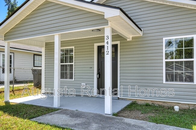 Building Photo - 3412 Princess Ct