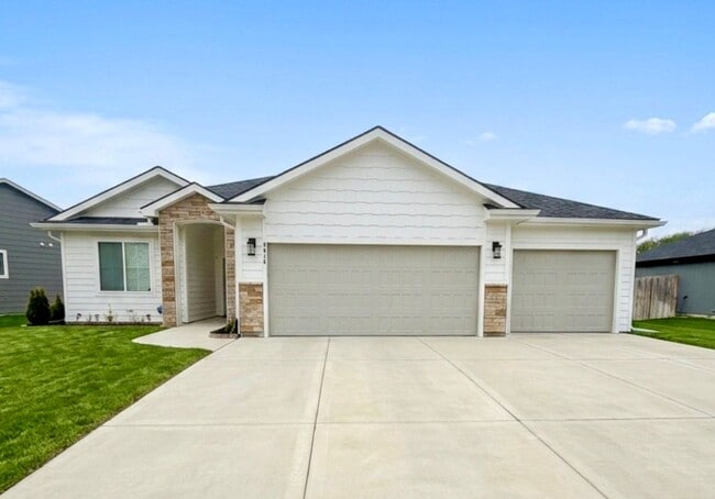Foto del edificio - Modern Ranch Style Home in Quiet Neighborhood